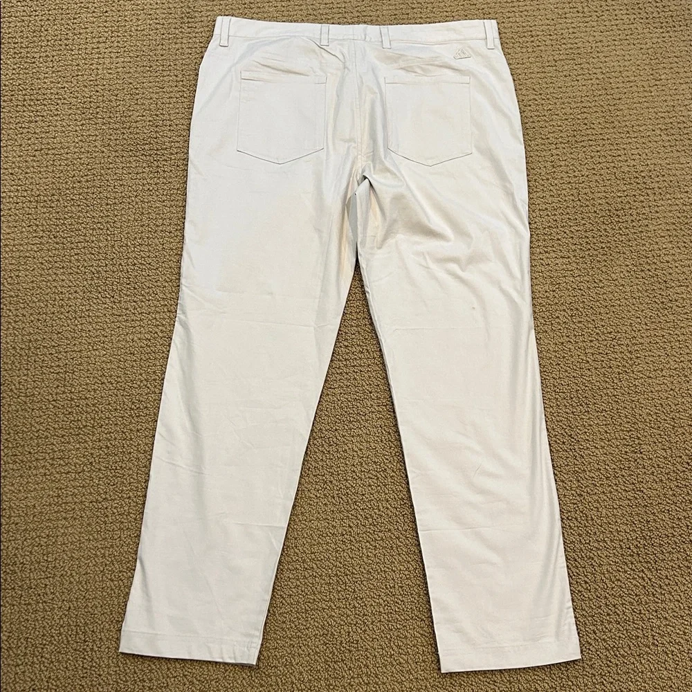 Adidas Men's Go-To- Five-Pocket Tapered Fit Golf Pants size 38 W/ 32 L Cream